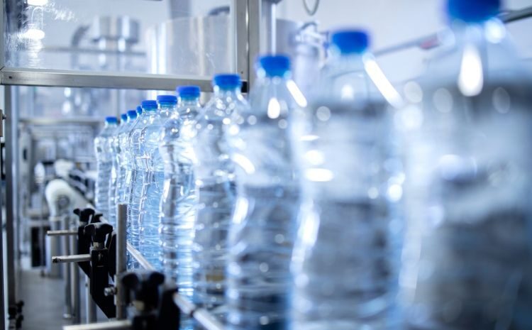 Advantages of Implementing Automatic Mineral Water Filling Machines