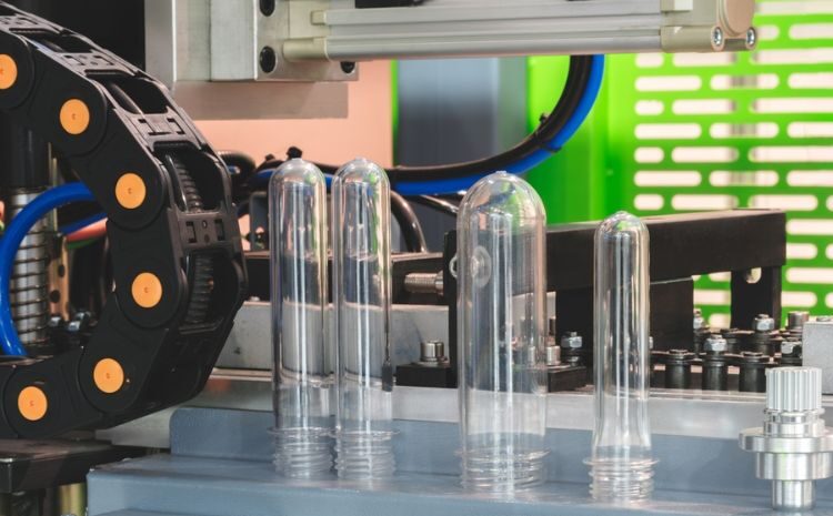  How Plastic Bottle Making Machines Are Revolutionizing the Beverage Industry